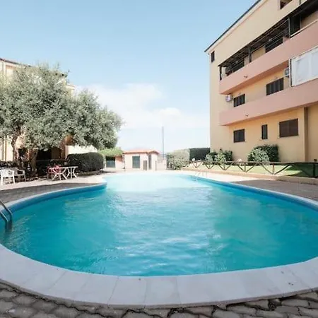 Manu House * 奧爾比亞