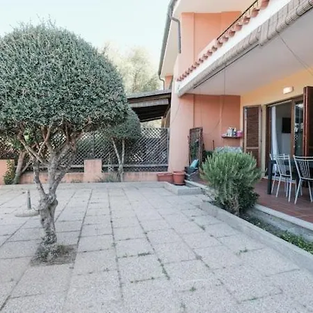 Manu House * 奧爾比亞