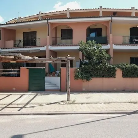 Manu House *