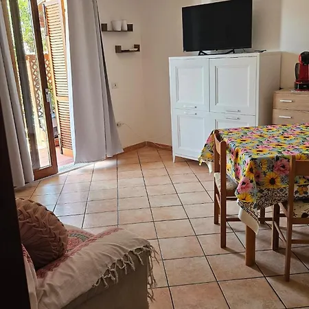 Manu House *