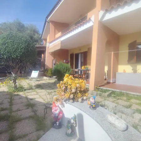 Manu House *